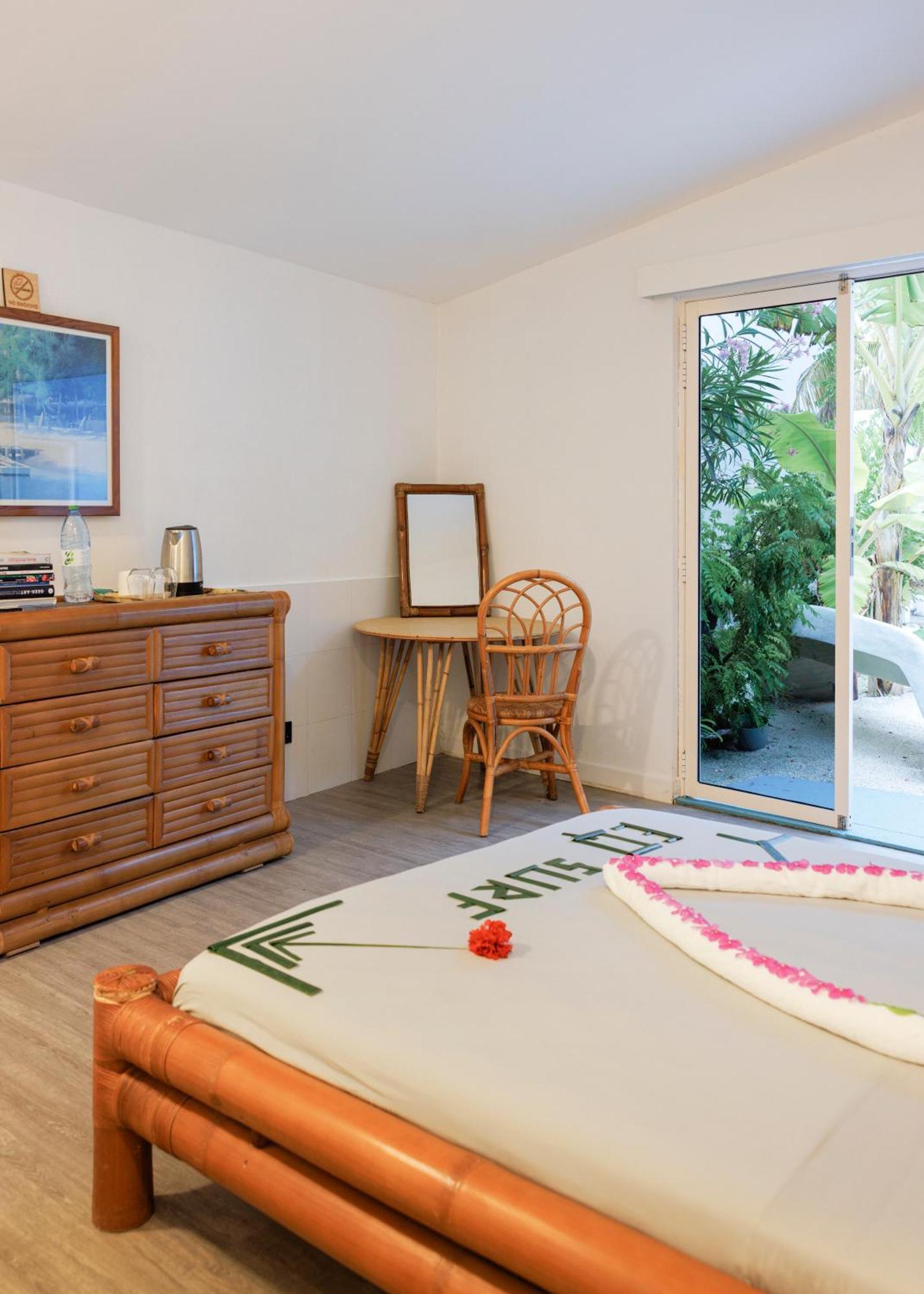 Готель Eq Surf Retreat Muli Екстер'єр фото